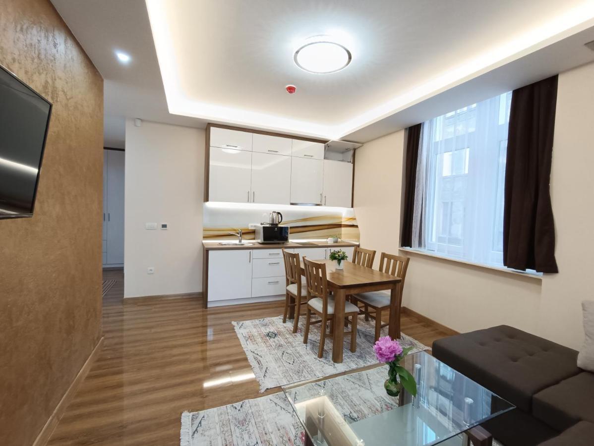 Karaula Apartman *